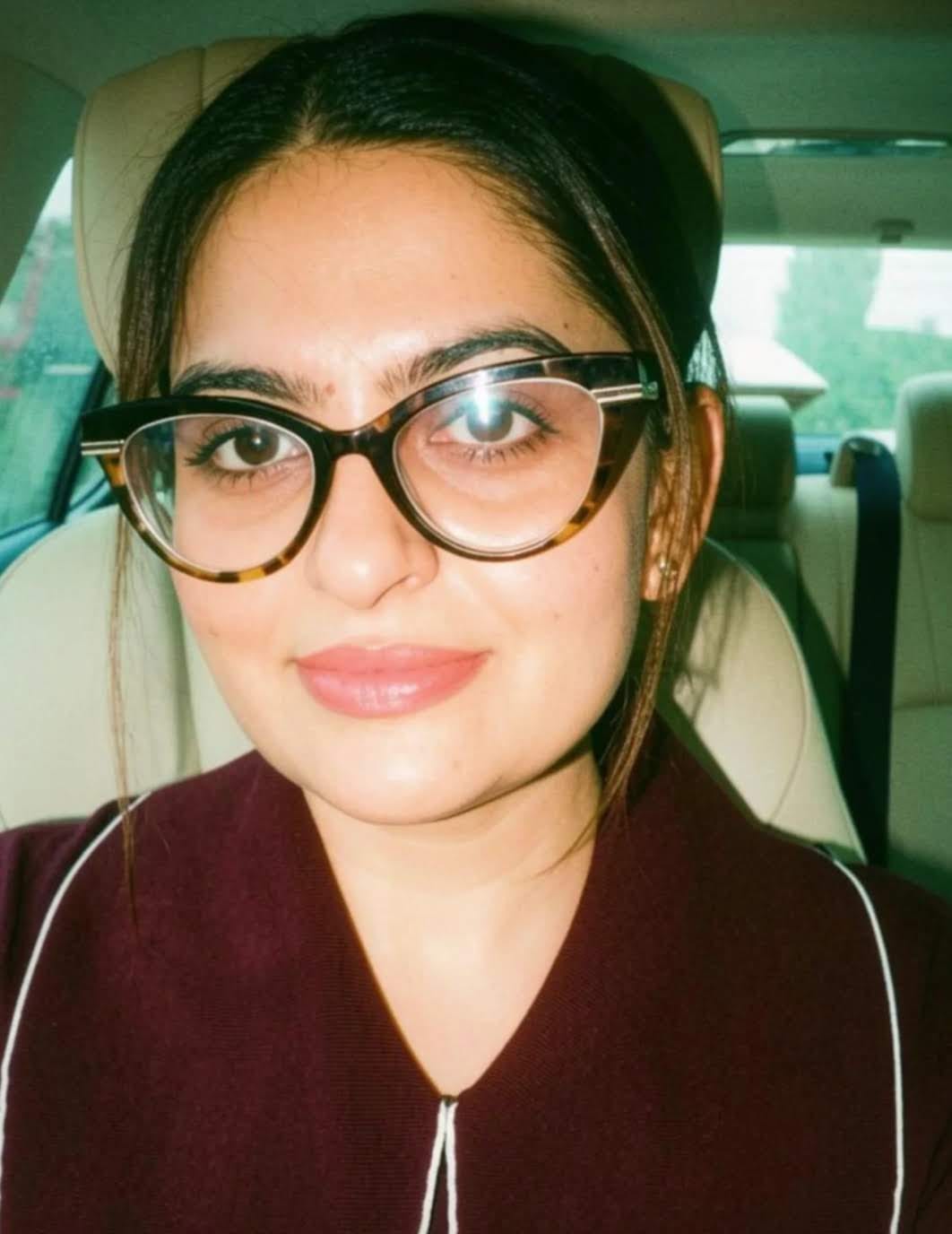 Dr. Nidhee Dhawan